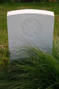 Dozinghem Military Cemetery - Gill, H